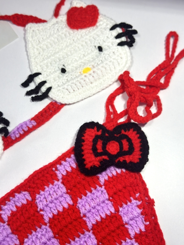 Плетен бански "Hello Kitty"